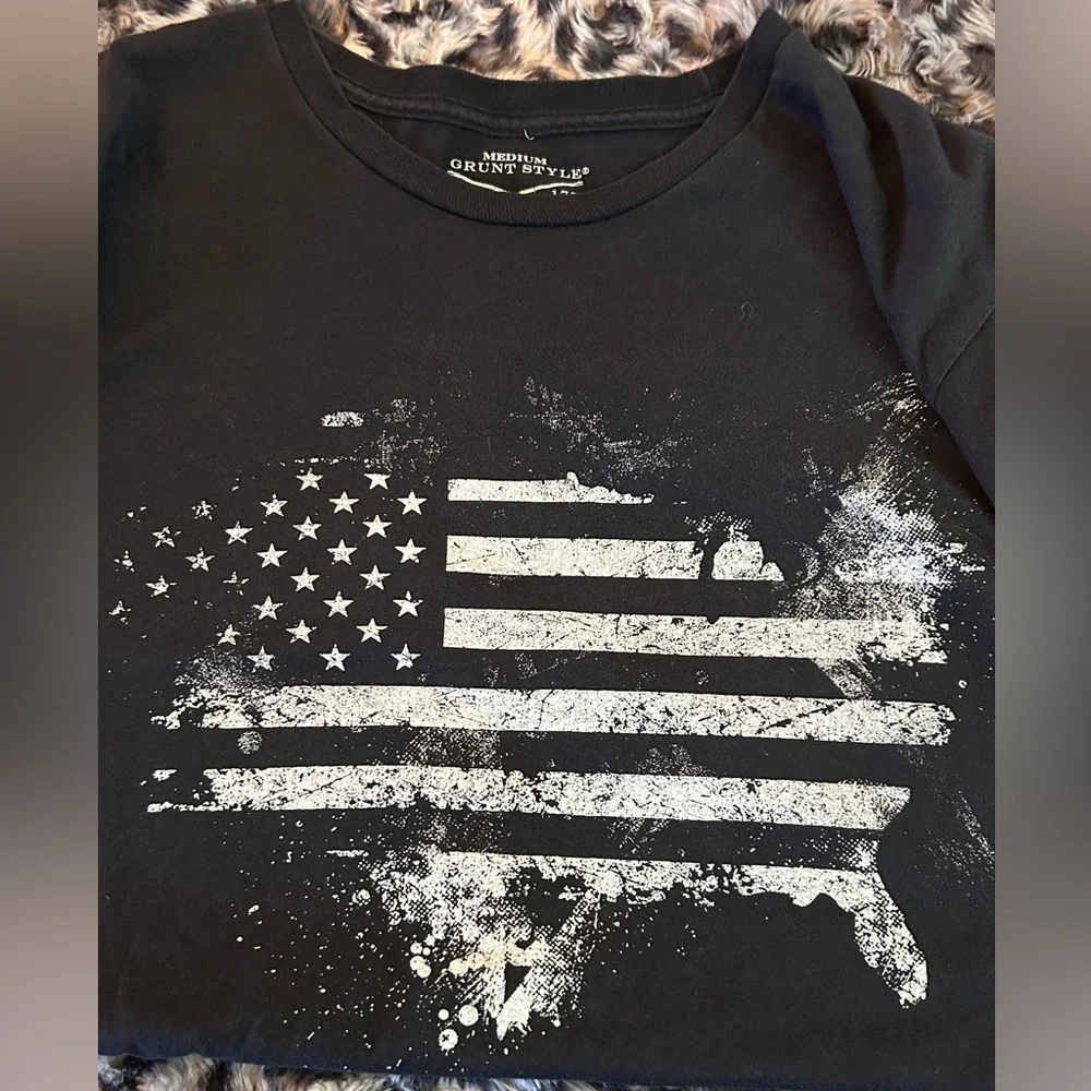 GRUNT STYLE medium T-shirt with distressed  flag - Picture 4 of 14